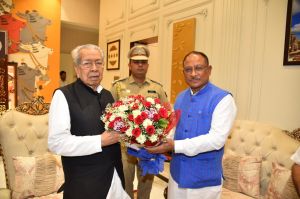 राज्यपाल श्री हरिचंदन को मुख्यमंत्री श्री साय ने सुदीर्घ और स्वस्थ जीवन की दी शुभकामनाएं राज्यपाल श्री हरिचंदन को मुख्यमंत्री श्री साय ने सुदीर्घ और स्वस्थ जीवन की दी शुभकामनाएं