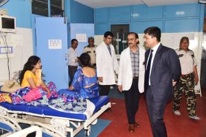 कलेक्टर ने सिम्स अस्पताल का किया निरीक्षण कलेक्टर ने सिम्स अस्पताल का किया निरीक्षण
