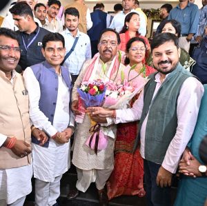 राजस्व मंत्री श्री वर्मा, कैबिनेट मंत्री राम विचार नेताम के गृह प्रवेश कार्यक्रम में हुए शामिल राजस्व मंत्री श्री वर्मा, कैबिनेट मंत्री राम विचार नेताम के गृह प्रवेश कार्यक्रम में हुए शामिल