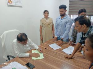 साप्ताहिक जनदर्शन में सुनी गई लोगों की समस्याएं