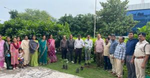 ‘एक पेड़ मां के नाम’ पर जेल मुख्यालय नवा रायपुर में किया गया वृक्षारोपण ‘एक पेड़ मां के नाम’ पर जेल मुख्यालय नवा रायपुर में किया गया वृक्षारोपण