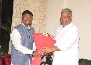 वन मंत्री केदार कश्यप ने केंद्रीय वन एवं पर्यावरण मंत्री से की सौजन्य मुलाकात वन मंत्री केदार कश्यप ने केंद्रीय वन एवं पर्यावरण मंत्री से की सौजन्य मुलाकात