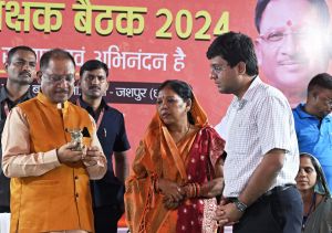 बच्चों के उज्ज्वल भविष्य के लिए शिक्षकों और पालकों के बीच नियमित संवाद आवश्यकः मुख्यमंत्री  