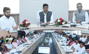 वाणिज्यकर मंत्री ओ.पी. चौधरी ने ली विभागीय अधिकारियों की समीक्षा बैठक वाणिज्यकर मंत्री ओ.पी. चौधरी ने ली विभागीय अधिकारियों की समीक्षा बैठक