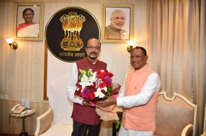  राज्यपाल रमेन डेका को मुख्यमंत्री  विष्णु देव साय ने स्वतंत्रता दिवस की शुभकामनाएं दी 