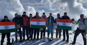  छत्तीसगढ़ के पर्वतारोही ने ऑस्ट्रेलिया की सबसे ऊंची चोटी पर फहराया तिरंगा