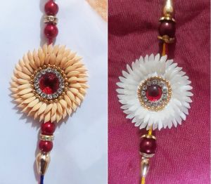 महिलाओं ने मुख्यमंत्री विष्णु देव साय के लिए बनाई विशेष राखी महिलाओं ने मुख्यमंत्री विष्णु देव साय के लिए बनाई विशेष राखी