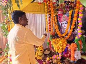 जीवन में सच्चाई और न्याय का मार्ग अपनाएं: मंत्री श्री केदार कश्यप जीवन में सच्चाई और न्याय का मार्ग अपनाएं: मंत्री श्री केदार कश्यप