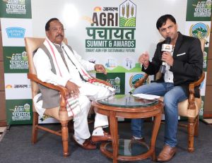 छत्तीसगढ़ के कृषि मंत्री ने खेती में अधिकतम लाभ के लिए तकनीक आधारित कृषि पर दिया जोर छत्तीसगढ़ के कृषि मंत्री ने खेती में अधिकतम लाभ के लिए तकनीक आधारित कृषि पर दिया जोर