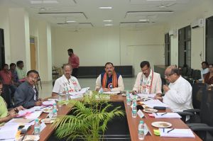 स्वास्थ्य मंत्री ने पं.जवाहर लाल नेहरू चिकित्सा महाविद्यालय और अम्बेडकर अस्पताल के स्वशासी समिति के सामान्य परिषद की ली बैठक स्वास्थ्य मंत्री ने पं.जवाहर लाल नेहरू चिकित्सा महाविद्यालय और अम्बेडकर अस्पताल के स्वशासी समिति के सामान्य परिषद की ली बैठक