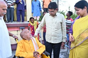  नर सेवा ही नारायण सेवा: मंत्री टंक राम वर्मा