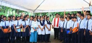 जवाहर नवोदय विद्यालय के छात्र-छात्राओं ने उपमुख्यमंत्री विजय शर्मा से की मुलाकात जवाहर नवोदय विद्यालय के छात्र-छात्राओं ने उपमुख्यमंत्री विजय शर्मा से की मुलाकात