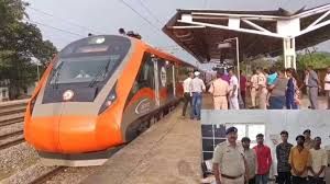 ट्रायल रन के दौरान दुर्ग-विशाखापत्तनम वंदे भारत एक्सप्रेस पर बागबाहरा में पथराव, पांच आरोपी गिरफ्तार ट्रायल रन के दौरान दुर्ग-विशाखापत्तनम वंदे भारत एक्सप्रेस पर बागबाहरा में पथराव, पांच आरोपी गिरफ्तार