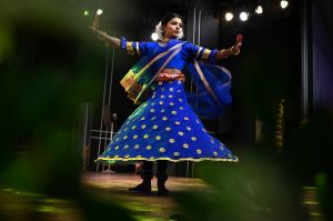 वेदिका ने कथक कर दर्शकों को किया आनंदित वेदिका ने कथक कर दर्शकों को किया आनंदित