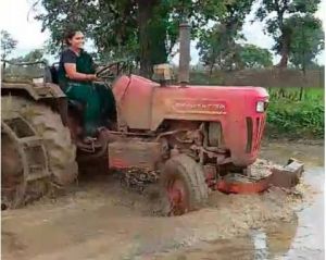 राष्ट्रीय ग्रामीण आजीविका मिशन से संवर रही ग्रामीण महिलाओं की जिंदगी राष्ट्रीय ग्रामीण आजीविका मिशन से संवर रही ग्रामीण महिलाओं की जिंदगी