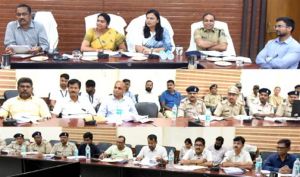 आबकारी सचिव ने ली आबकारी विभाग की समीक्षा बैठक आबकारी सचिव ने ली आबकारी विभाग की समीक्षा बैठक