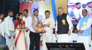 दर्री गांव से टाटा स्टील में मैनेजर तक का सफर दर्री गांव से टाटा स्टील में मैनेजर तक का सफर