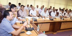 विद्युत आपूर्ति में गड़बड़ी पर नोडल अफसरों की जिम्मेदारी तय होगी- श्री दयानंद विद्युत आपूर्ति में गड़बड़ी पर नोडल अफसरों की जिम्मेदारी तय होगी- श्री दयानंद