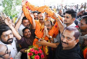 उप मुख्यमंत्री अरुण साव अमेरिका यात्रा से लौटे उप मुख्यमंत्री अरुण साव अमेरिका यात्रा से लौटे