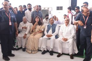 छत्तीसगढ़ के राज्यपाल एवं मुख्यमंत्री स्व. श्री श्याम पाण्डेय के तेरहवीं कार्यक्रम में हुए शामिल छत्तीसगढ़ के राज्यपाल एवं मुख्यमंत्री स्व. श्री श्याम पाण्डेय के तेरहवीं कार्यक्रम में हुए शामिल