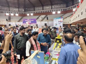 "टिंकराथाॅन 2024" में बाल वैज्ञानिकों ने दिखाया इनोवेशन का दम "टिंकराथाॅन 2024" में बाल वैज्ञानिकों ने दिखाया इनोवेशन का दम