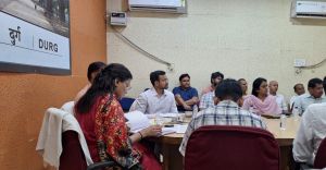 मुख्य सचिव ने संभागायुक्त और कलेक्टरों की वीडियो कॉन्फ्रेंसिंग से ली बैठक मुख्य सचिव ने संभागायुक्त और कलेक्टरों की वीडियो कॉन्फ्रेंसिंग से ली बैठक