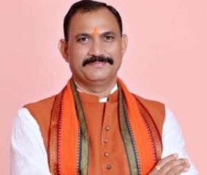 आयुष्मान योजना में इंश्योरेंस या ट्रस्ट, व्यापक सहमति बनाने के बाद होगा निर्णय: स्वास्थ्य मंत्री आयुष्मान योजना में इंश्योरेंस या ट्रस्ट, व्यापक सहमति बनाने के बाद होगा निर्णय: स्वास्थ्य मंत्री