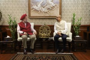 केन्द्रीय पेट्रोलियम एवं प्राकृतिक गैस मंत्री से राज्यपाल ने की सौजन्य भेंट केन्द्रीय पेट्रोलियम एवं प्राकृतिक गैस मंत्री से राज्यपाल ने की सौजन्य भेंट