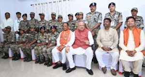 बस्तर अब शांति की ओर हो रहा अग्रसर: मुख्यमंत्री बस्तर अब शांति की ओर हो रहा अग्रसर: मुख्यमंत्री