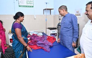  राजस्व मंत्री श्री वर्मा ने तिल्दा-नेवरा सामुदायिक स्वास्थ्य केंद्र का  आकस्मिक निरीक्षण किया