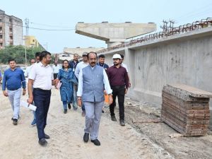 पीडब्ल्यूडी और स्मार्ट सिटी के कार्यों में तेजी लाने उप मुख्यमंत्री साव उतरे फील्ड पर