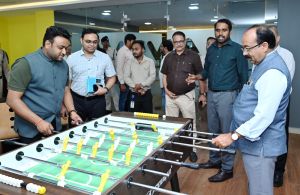  लाइब्रेरी, बीपीओ और इनक्यूबेशन सेंटर में युवाओं के बीच पहुंचे उप मुख्यमंत्री साव