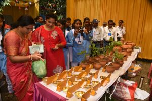  बैक टू आयुर्वेद : छत्तीसगढ़ के धमतरी में बूटीगढ़ की स्थापना, आयुर्वेदिक रसशाला बन रही आकर्षण का केंद्र