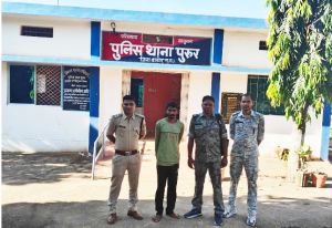 चरित्र शंका में पत्नी की हत्या, आरोपी पति गिरफ्तार चरित्र शंका में पत्नी की हत्या, आरोपी पति गिरफ्तार