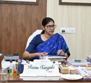 मुख्य निर्वाचन पदाधिकारी रीना बाबासाहेब कंगाले ने राजनीतिक दलों के प्रतिनिधियों की ली बैठक मुख्य निर्वाचन पदाधिकारी रीना बाबासाहेब कंगाले ने राजनीतिक दलों के प्रतिनिधियों की ली बैठक