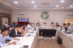 कलेक्टर एवं जिला निर्वाचन अधिकारी डॉ. गौरव सिंह की अध्यक्षता में हुई जिला स्तरीय स्क्रीनिंग कमेटी की बैठक कलेक्टर एवं जिला निर्वाचन अधिकारी डॉ. गौरव सिंह की अध्यक्षता में हुई जिला स्तरीय स्क्रीनिंग कमेटी की बैठक