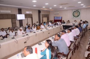 मतदान केन्द्रों का निरीक्षण कर सभी आवश्यक मूलभूत सुविधाएं मुहैया कराएं : कलेक्टर डॉ सिंह मतदान केन्द्रों का निरीक्षण कर सभी आवश्यक मूलभूत सुविधाएं मुहैया कराएं : कलेक्टर डॉ सिंह