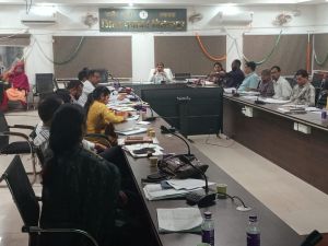 शहरों के बेहतर विकास और जनहित में करें कार्य, लापरवाही की तो होगी कार्रवाई - साव