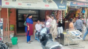  खाद्य विभाग की छापेमारी, 11 अवैध सिलेंडर जब्त