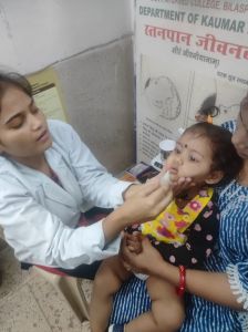 आयुर्वेद अस्पताल में 351 बच्चों का हुआ स्वर्ण प्राशन