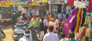 भीड़ भाड़ वाले सभी बाजारों में नगर निगम भिलाई की टीम गस्त कर रही 