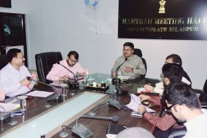 कॉलोनी में गरीबों के लिए आरक्षित भूमि का करें सत्यापन : कलेक्टर