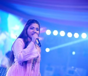  समापन समारोह में पवनदीप और अरुणिता के शानदार गीतों ने दर्शकों को किया मंत्रमुग्ध