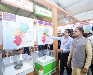  लोगों को लुभा रही है क्रिटिकल एवं स्ट्रैटेजिक मिनरल्स की प्रदर्शनी 