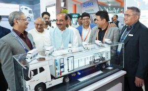  इंडियन रोड कांग्रेस वार्षिक अधिवेशन : केन्द्रीय राज्य मंत्री अजय टम्टा ने तकनीकी उपकरणों की प्रदर्शनी का किया अवलोकन