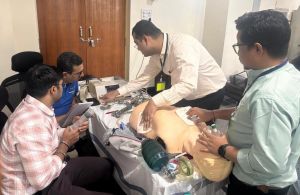 कार्डियक अरेस्ट के केस में सही समय पर सीपीआर मिलने से बढ़ जाती है मरीज के जीवित रहने की संभावना: डॉ. प्रतिभा जैन शाह कार्डियक अरेस्ट के केस में सही समय पर सीपीआर मिलने से बढ़ जाती है मरीज के जीवित रहने की संभावना: डॉ. प्रतिभा जैन शाह