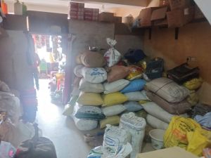 अवैध रूप से संग्रहित 104 क्विंटल धान जब्त