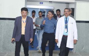  कलेक्टर ने सुपर स्पेशलिटी हॉस्पिटल का किया निरीक्षण