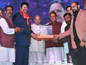  मुख्यमंत्री छत्तीसगढ़ सीमेंट ट्रांसपोर्ट वेलफेयर एसोसिएशन द्वारा आयोजित दीपावली मिलन समारोह में हुए शामिल