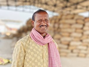 धान खरीदी केन्द्रों में बेहतर व्यवस्था को जिले के किसानों ने सराहा धान खरीदी केन्द्रों में बेहतर व्यवस्था को जिले के किसानों ने सराहा